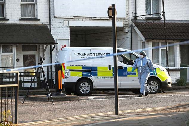 Σοβαρός τραυματισμός δύο εφήβων από πυροβολισμούς μέρα-μεσημέρι στο Λονδίνο – ΦΩΤΟ