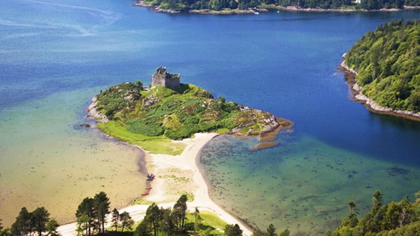 10 νησιά προσβάσιμα με… τα πόδια – ΦΩΤΟ