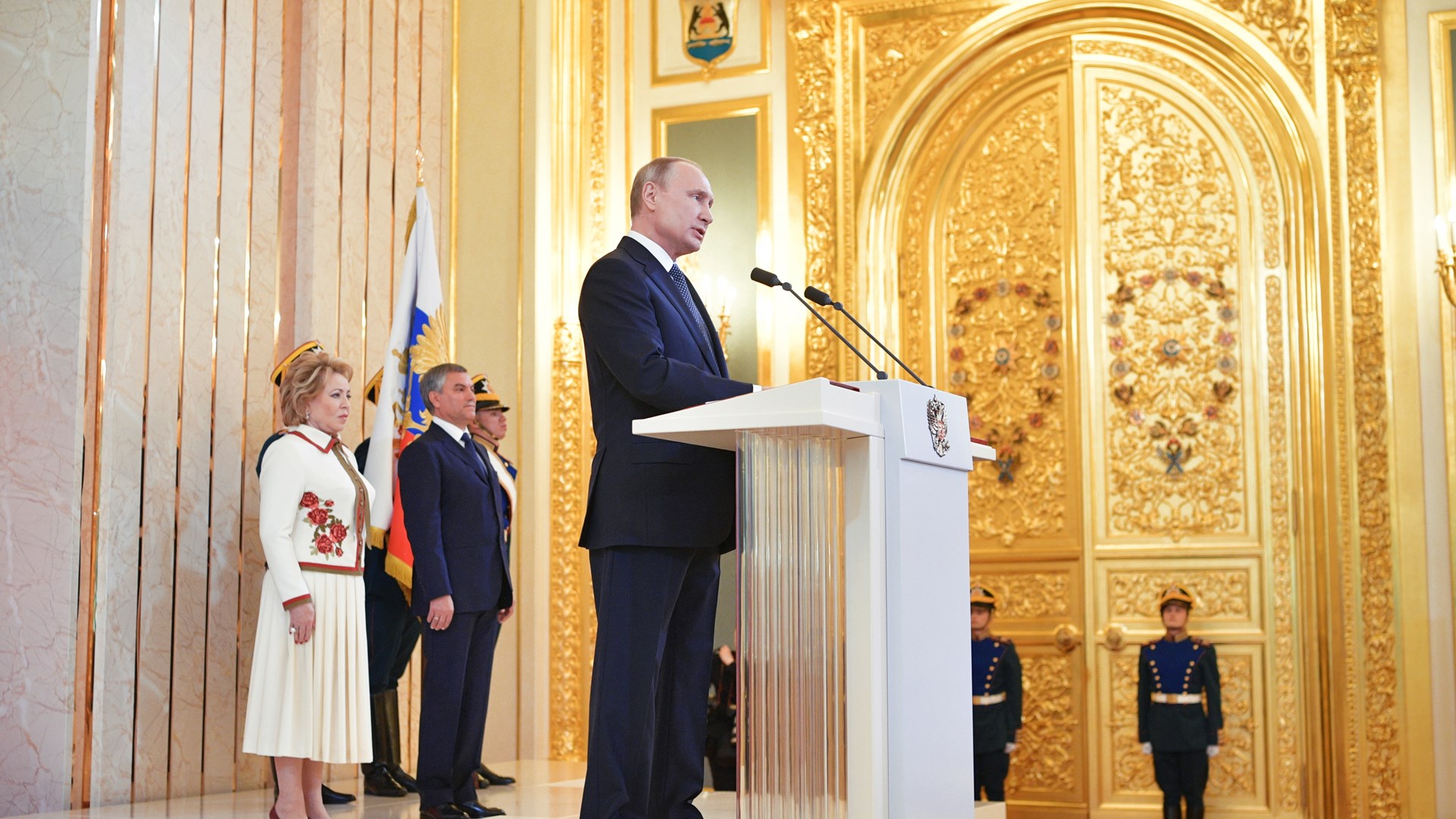 Ορκίστηκε για τέταρτη θητεία ο Πούτιν: Καθήκον μου και νόημα της ζωής μου να κάνω ό,τι μπορώ για τη Ρωσία – BINTEO