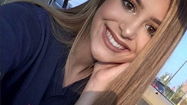 Σοκαριστικό τροχαίο – 16χρονη έβγαλε τη ζώνη ασφαλείας για να τραβήξει selfie και πέθανε δευτερόλεπτα μετά – ΦΩΤΟ