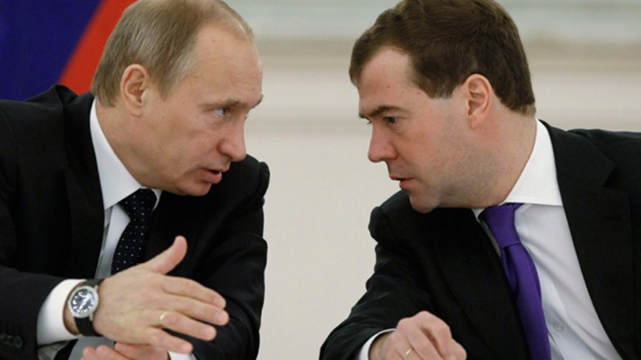 Τον Μεντβέντεφ πρότεινε για Πρωθυπουργό της Ρωσίας ο Πούτιν
