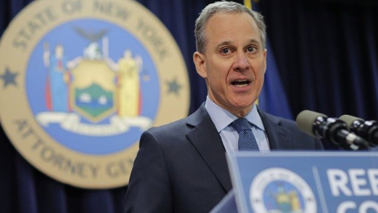 Παραιτήθηκε ο γενικός εισαγγελέας της Νέας Υόρκης μετά τις καταγγελίες γυναικών για σωματική κακοποίηση