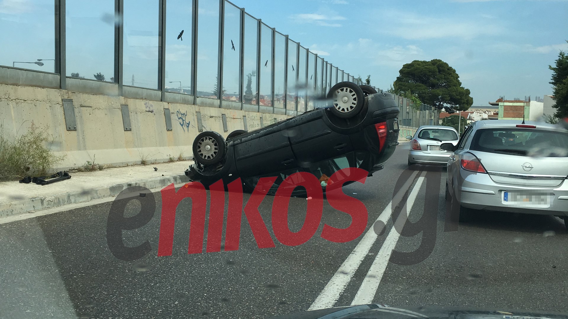 Σοβαρό τροχαίο στον Γέρακα – Αναποδογύρισε αυτοκίνητο – ΦΩΤΟ αναγνώστη – ΤΩΡΑ