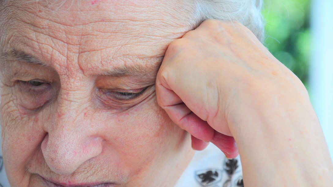 Διπλασιάζεται ο κίνδυνος άνοιας μετά από διάσειση