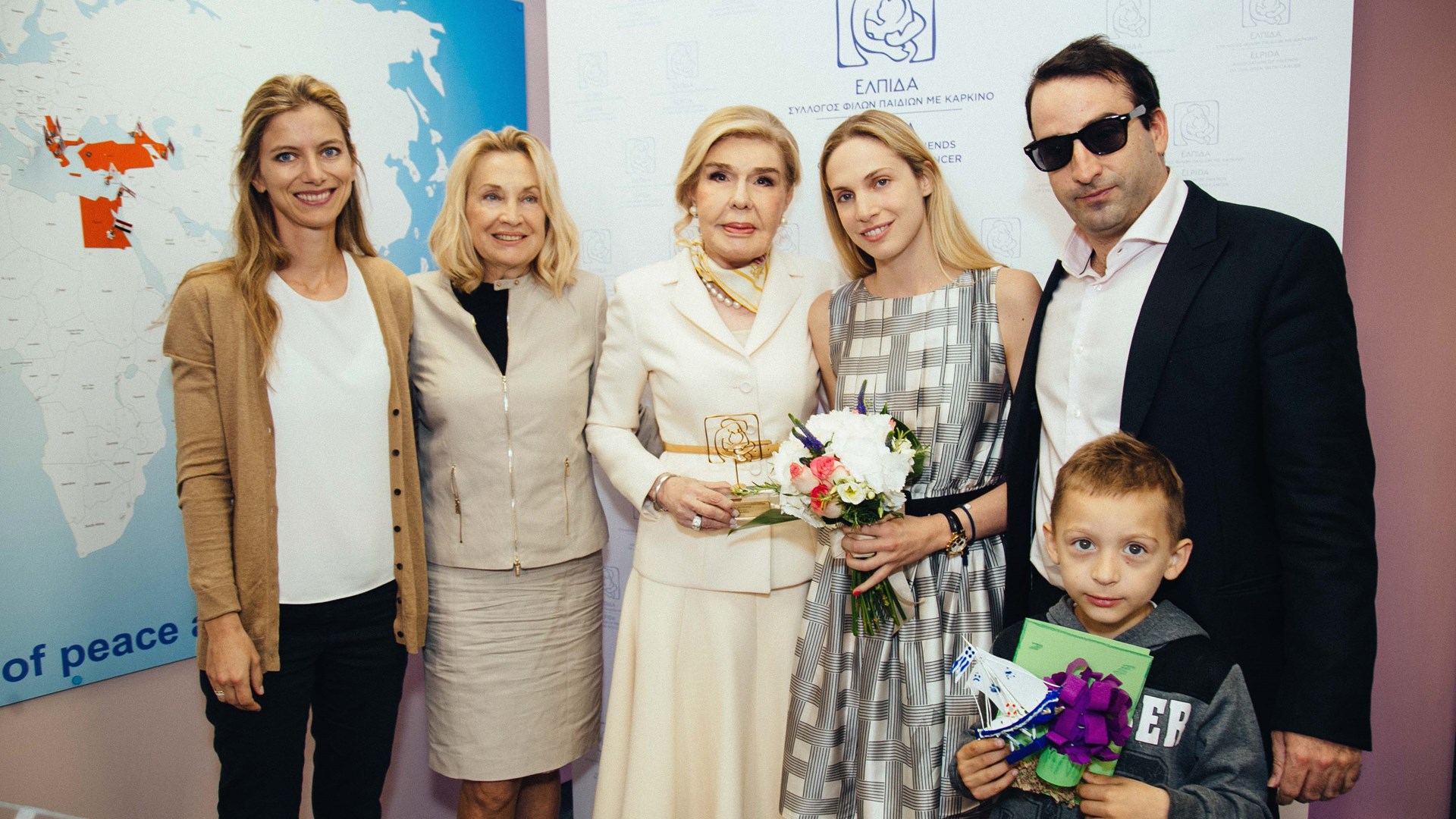 Η «ΕΛΠΙΔΑ» τιμά την κοινωνική προσφορά και την αλληλεγγύη