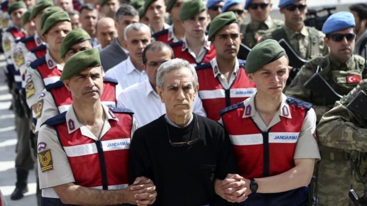 Στην Τουρκία των δίκαιων… δικών: Πρόταση για 252 φορές ισόβια στους πραξικοπηματίες του Ιουλίου του 2016