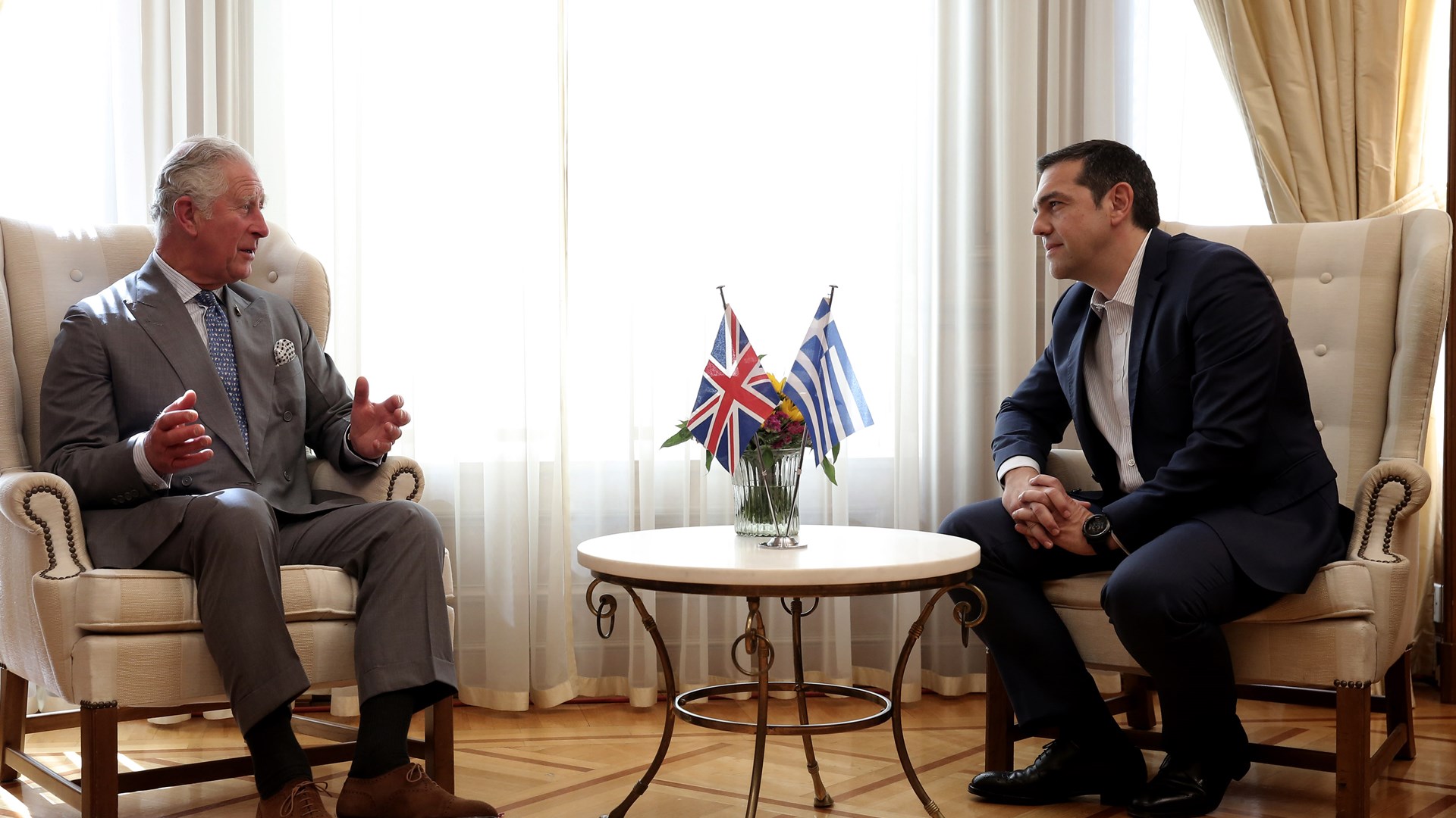 Τσίπρας: Ορόσημο για τις διμερείς σχέσεις η επίσκεψή σας – Κάρολος: Ελπίζω να συνεχίσουμε αυτή τη σπουδαία φιλία και στο μέλλον – ΒΙΝΤΕΟ