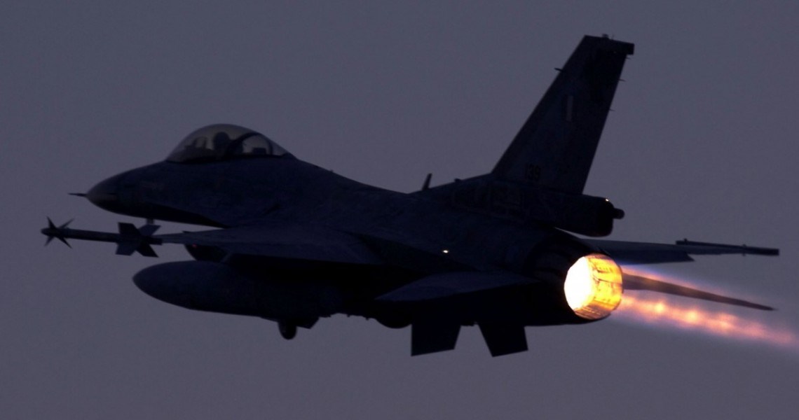 Δεκάδες τουρκικές παραβιάσεις και μια εικονική αερομαχία στο Αιγαίο