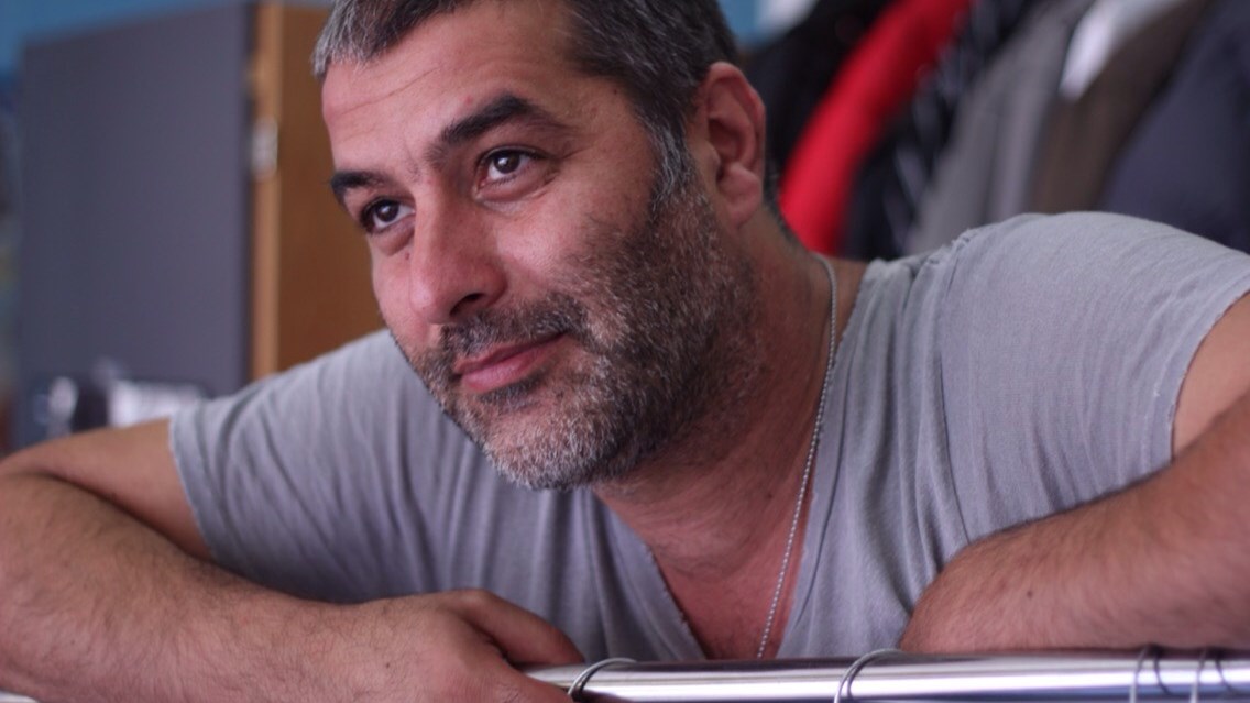 Γερό θίασο «έκλεισε» ο Μπισμπίκης για το «Άνθρωποι και ποντίκια»