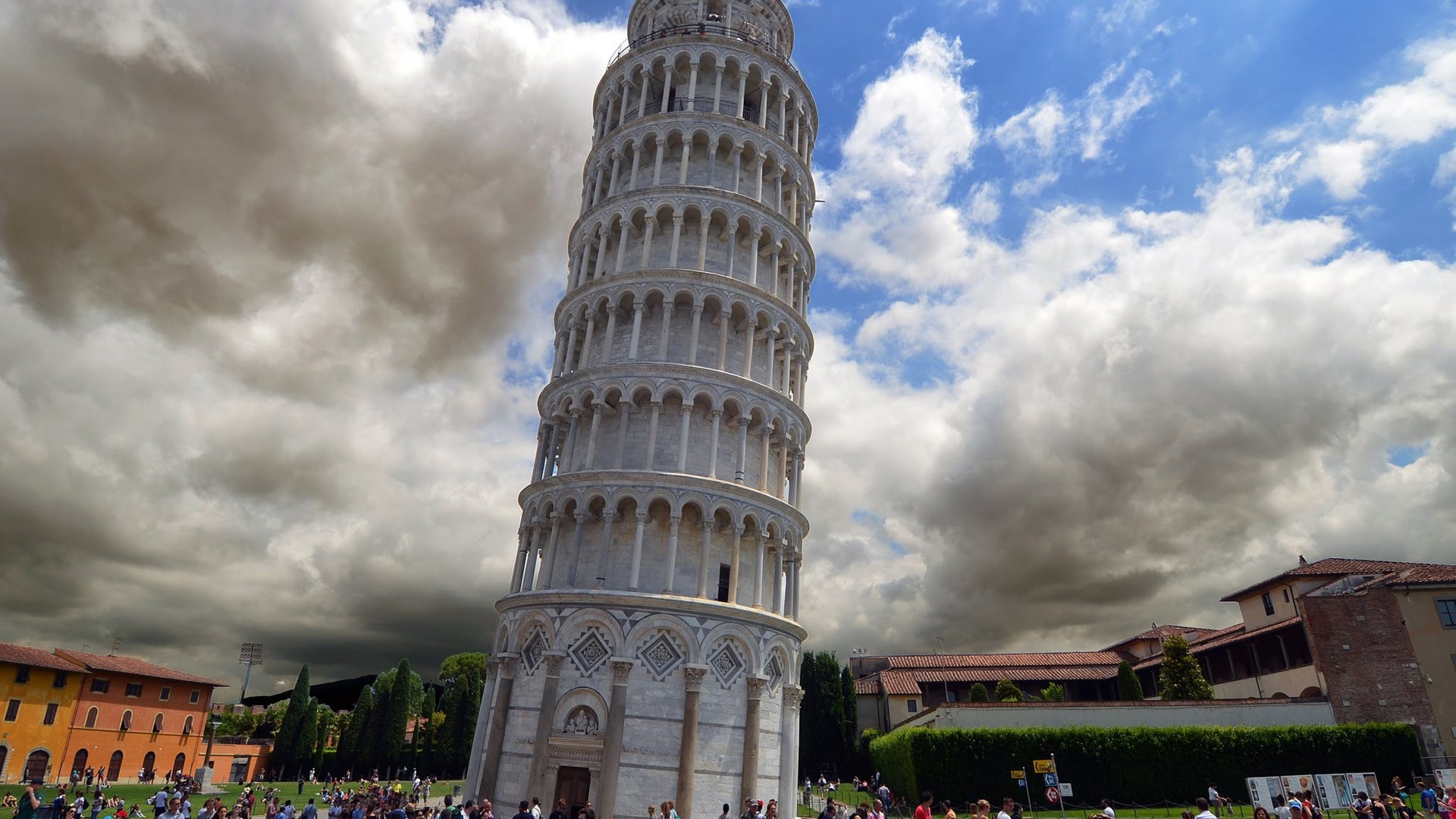 Λύθηκε το μυστήριο – Γιατί δεν πέφτει ο Πύργος της Πίζας;