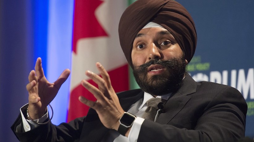 Καναδος Σιχ υπουργός ελέγχθηκε σε αμερικανικό αεροδρόμιο επειδή φορούσε τουρμπάνι