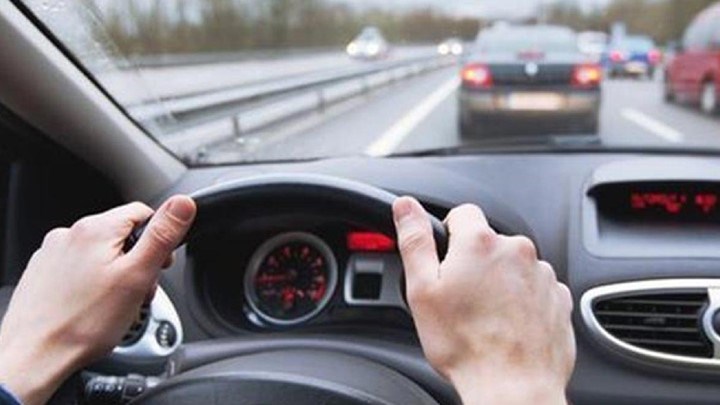 Επί 17 χρόνια έπαιρναν μίζες για να δίνουν διπλώματα οδήγησης