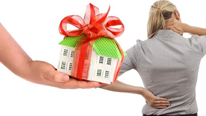 Κατάρα αντί για ευχή η κληρονομιά – Στις 130.000 εκτινάχθηκαν οι αποποιήσεις