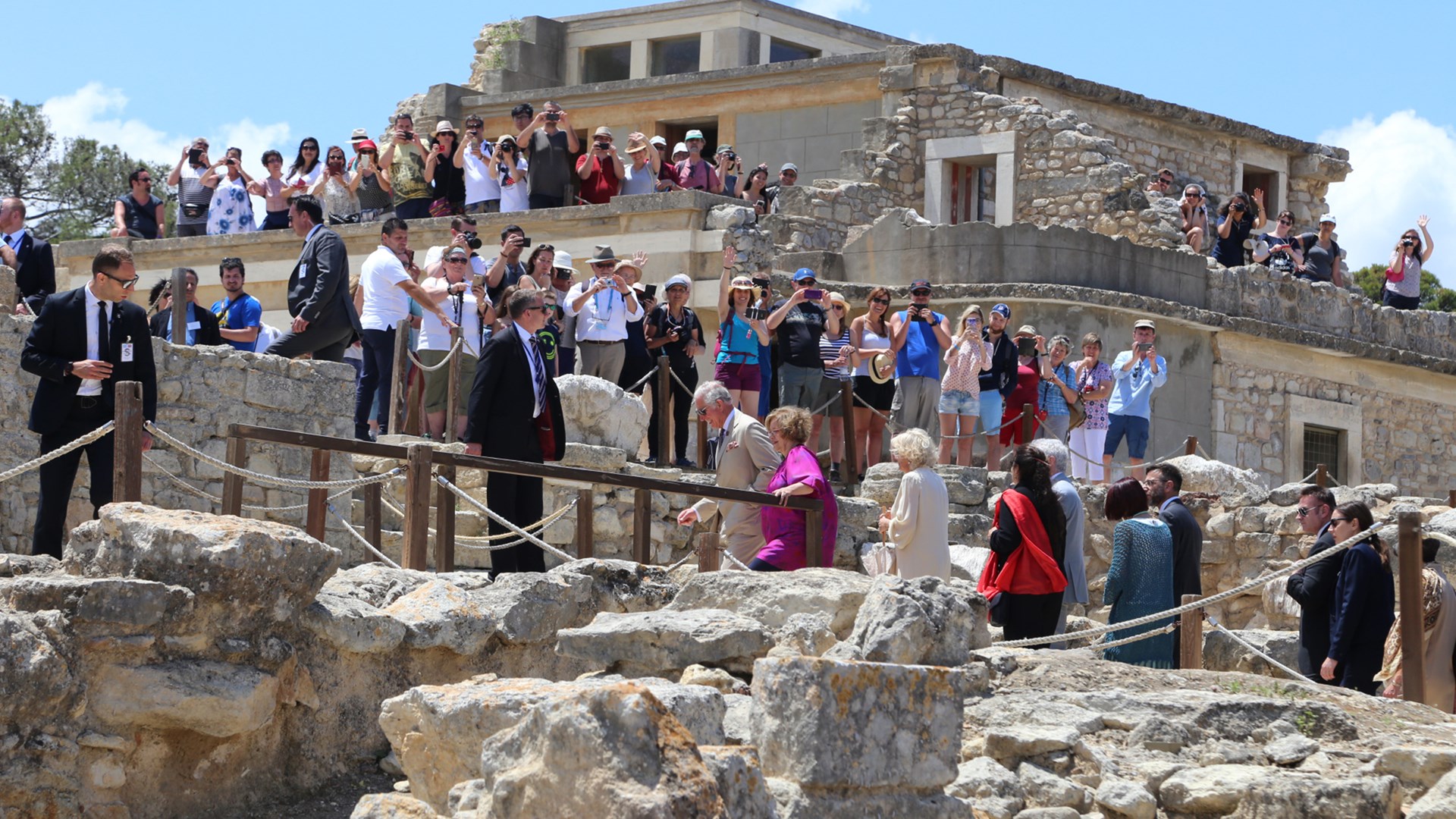 Το βρετανικό χιούμορ του Πρίγκιπα Καρόλου: Είμαι ακόμα ζωντανός…