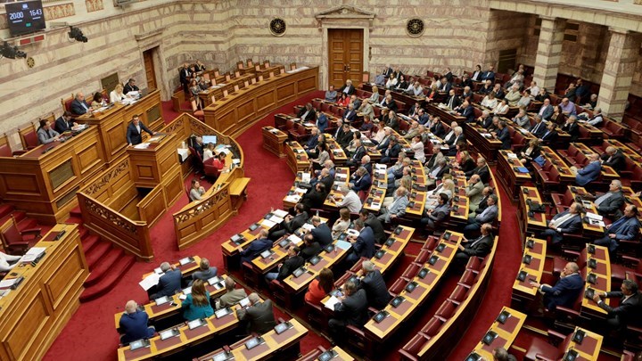 Στο Μαξίμου ο Καμμένος για τα εξοπλιστικά – Ένταση νωρίτερα στην Επιτροπή της Βουλής για τα F-16