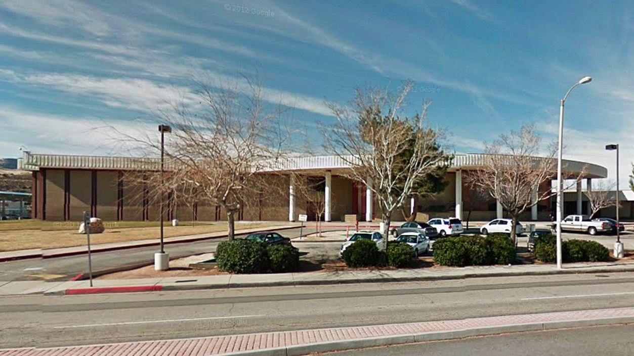 Συνελήφθη ένας ύποπτος για τους πυροβολισμούς σε λύκειο στην Καλιφόρνια – ΤΩΡΑ