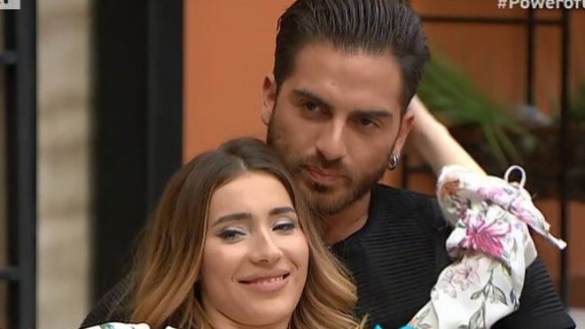 Βόμβα στο Power of Love: Δώρος και Αθηνά επιστρέφουν στο σπίτι!