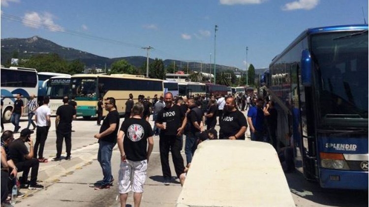 Νομός “φάντασμα” η Φθιώτιδα – Τα πάντα κλειστά λόγω της καθόδου των φιλάθλων του ΠΑΟΚ – ΦΩΤΟ