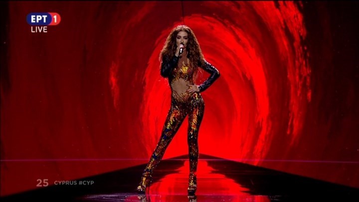 Η Φουρέιρα έβαλε «φωτιά» στη σκηνή της Eurovision – ΦΩΤΟ