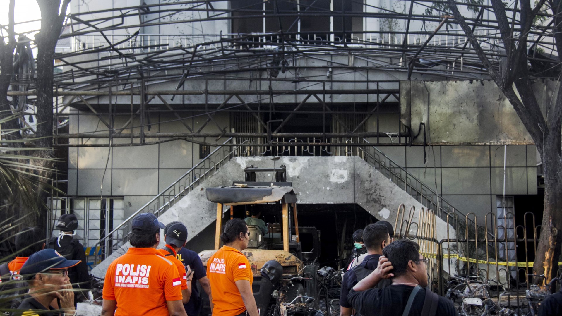 Έντεκα οι νεκροί από τις βομβιστικές επιθέσεις στην Ινδονησία – Το ISIS ανέλαβε την ευθύνη – ΒΙΝΤΕΟ – ΦΩΤΟ