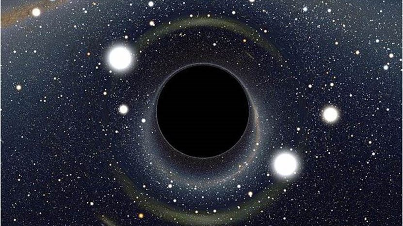 Αυτή είναι η πιο… “αχόρταγη” μαύρη τρύπα στο σύμπαν- “Καταπίνει” έναν Ήλιο κάθε δύο ημέρες