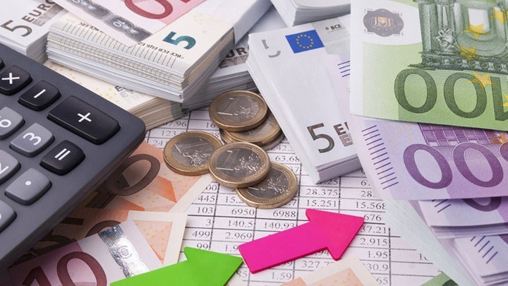 Πότε τα «μπλοκάκια» φορολογούνται με την κλίμακα των μισθωτών – Δείτε αναλυτικά παραδείγματα