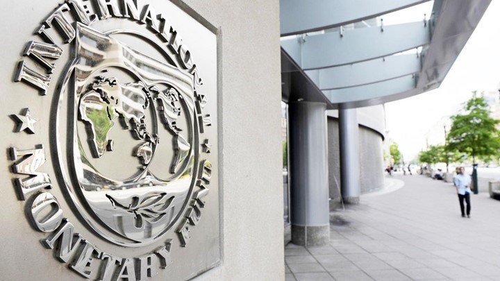 Το ΔΝΤ με νέα έκθεση επαναβεβαιώνει τις εκτιμήσεις για τη δημοσιονομική πορεία της Ελλάδας