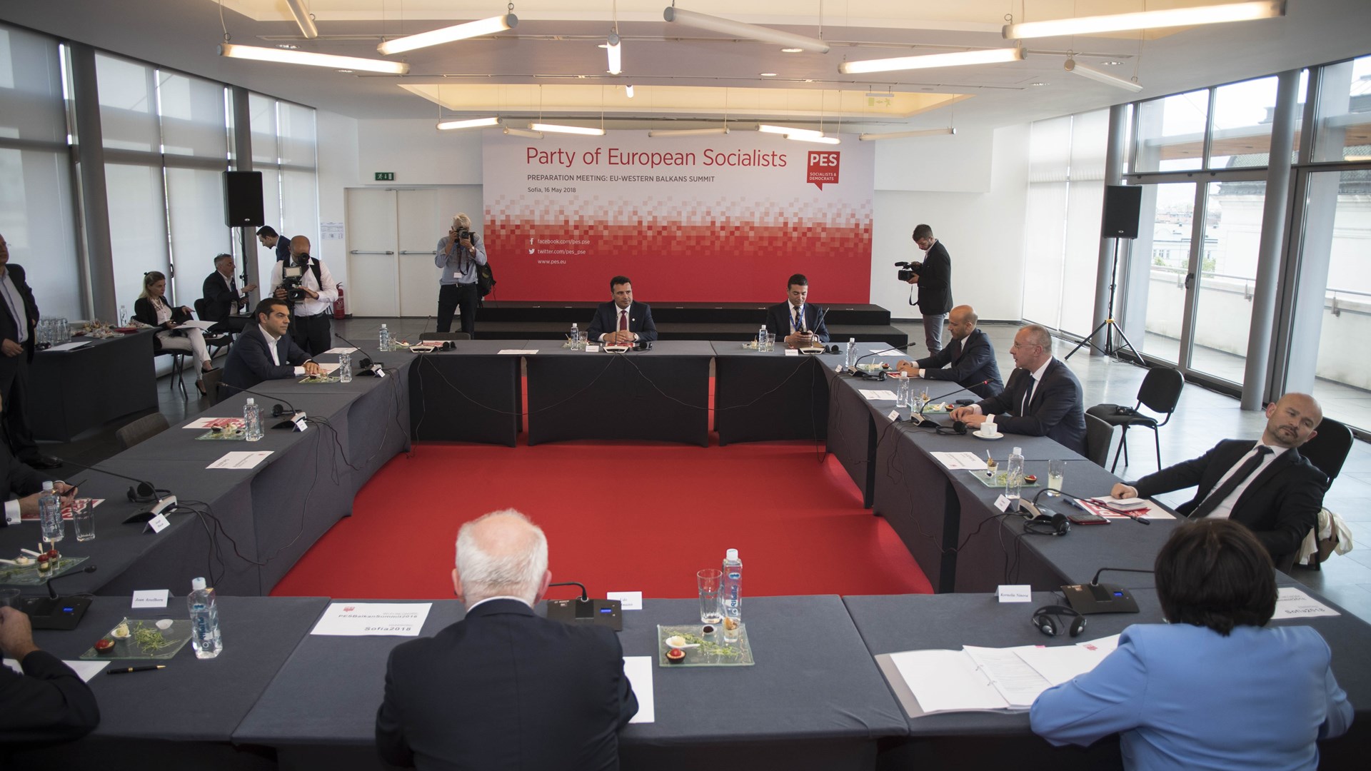 Τσίπρας: Βρισκόμαστε στα τελευταία μέτρα της εξόδου από τα μνημόνια