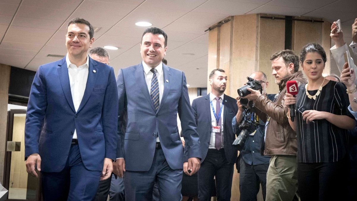 Ολοκληρώθηκε η συνάντηση Τσίπρα-Ζάεφ – Το τετ α τετ του Έλληνα Πρωθυπουργού με τη Μέρκελ