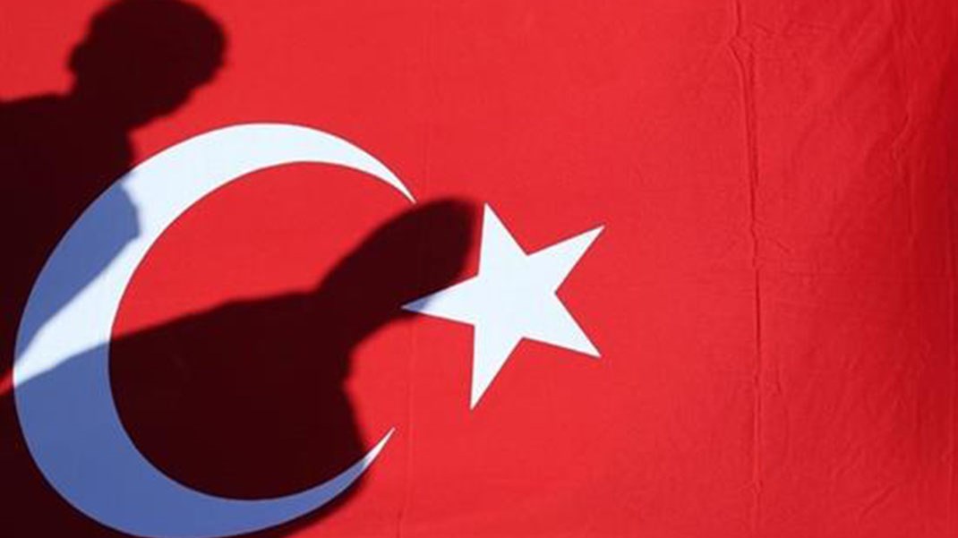DW: Γιατί η τουρκική οικονομία είναι ωρολογιακή βόμβα