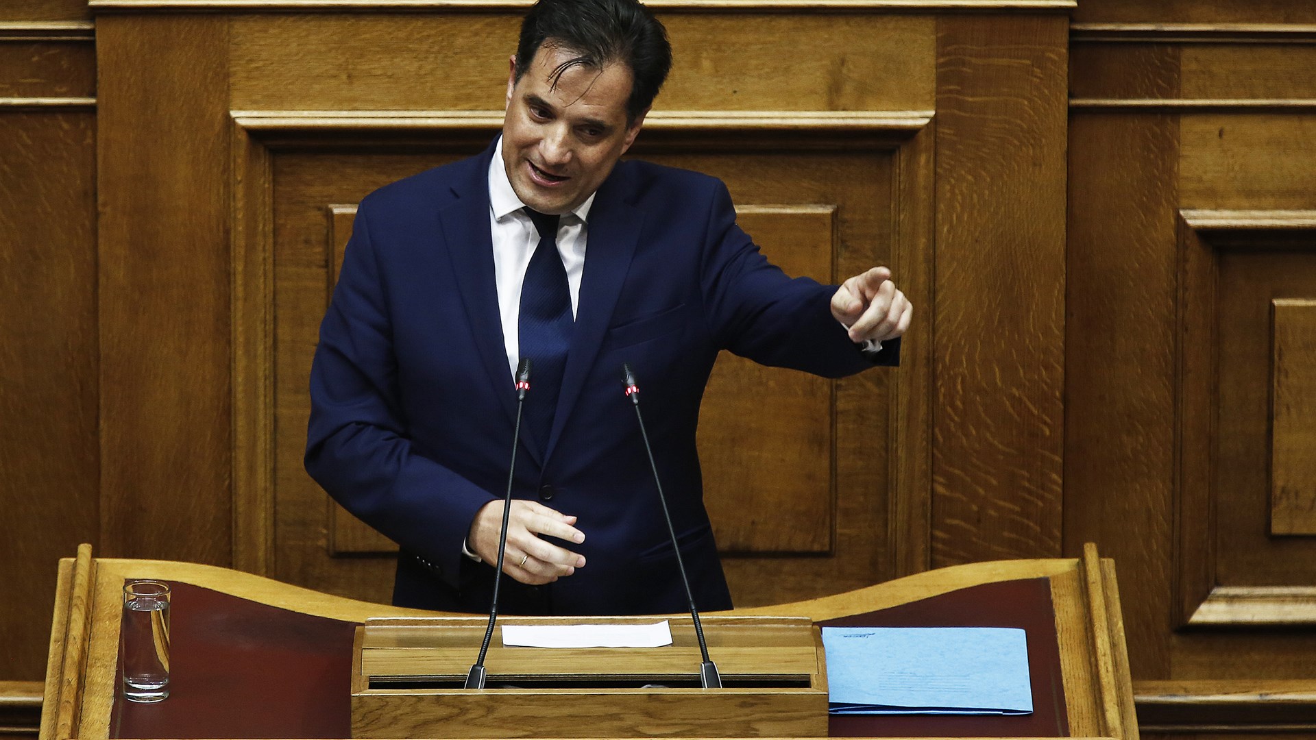 Άδωνις για Novartis: Τα τρία χρόνια που κυβερνάτε, μας διδάξατε την τυραννία της πλειοψηφίας – ΒΙΝΤΕΟ