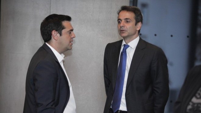 Τηλεφωνική επικοινωνία Τσίπρα – Μητσοτάκη για το Σκοπιανό – ΤΩΡΑ