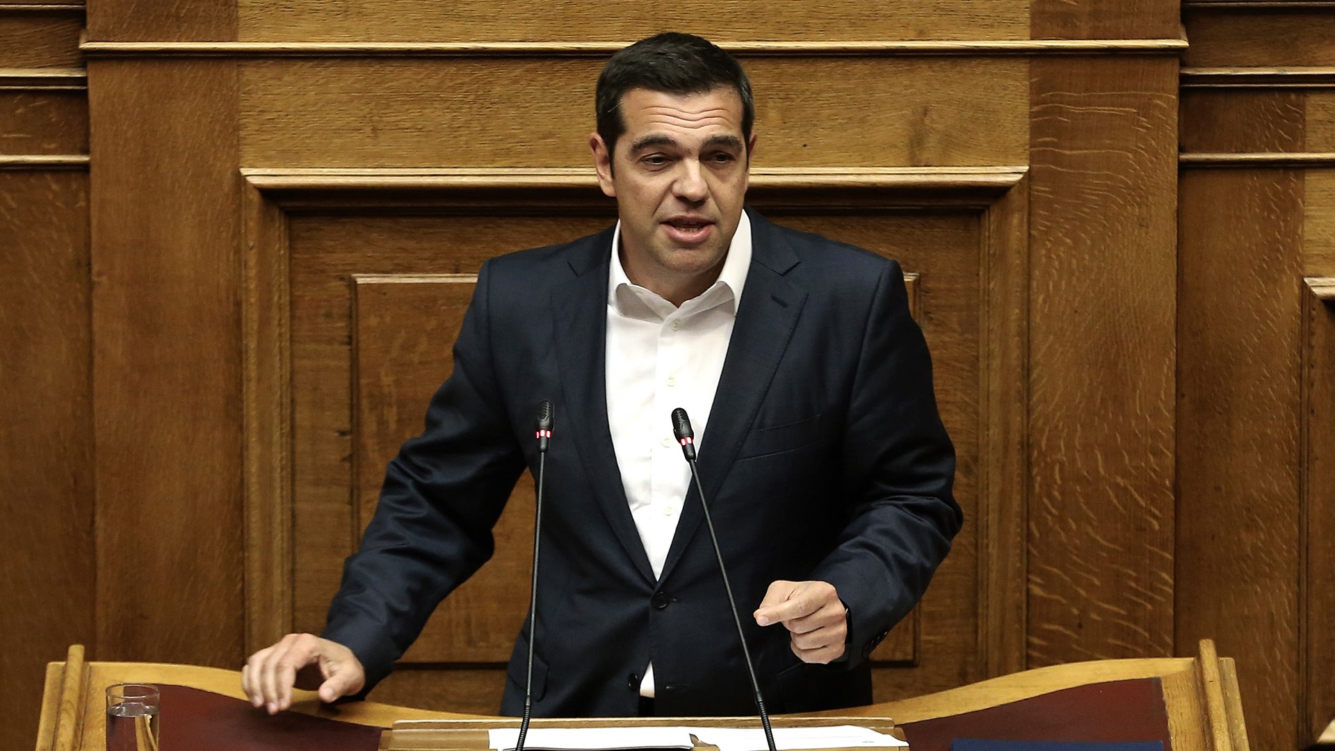Τσίπρας: Ενημέρωσα τον Μητσοτάκη για το Σκοπιανό – ΝΔ: Συζητά με Ζάεφ το “Μακεδονία του Ίλιντεν”, απαράδεκτο – ΒΙΝΤΕΟ