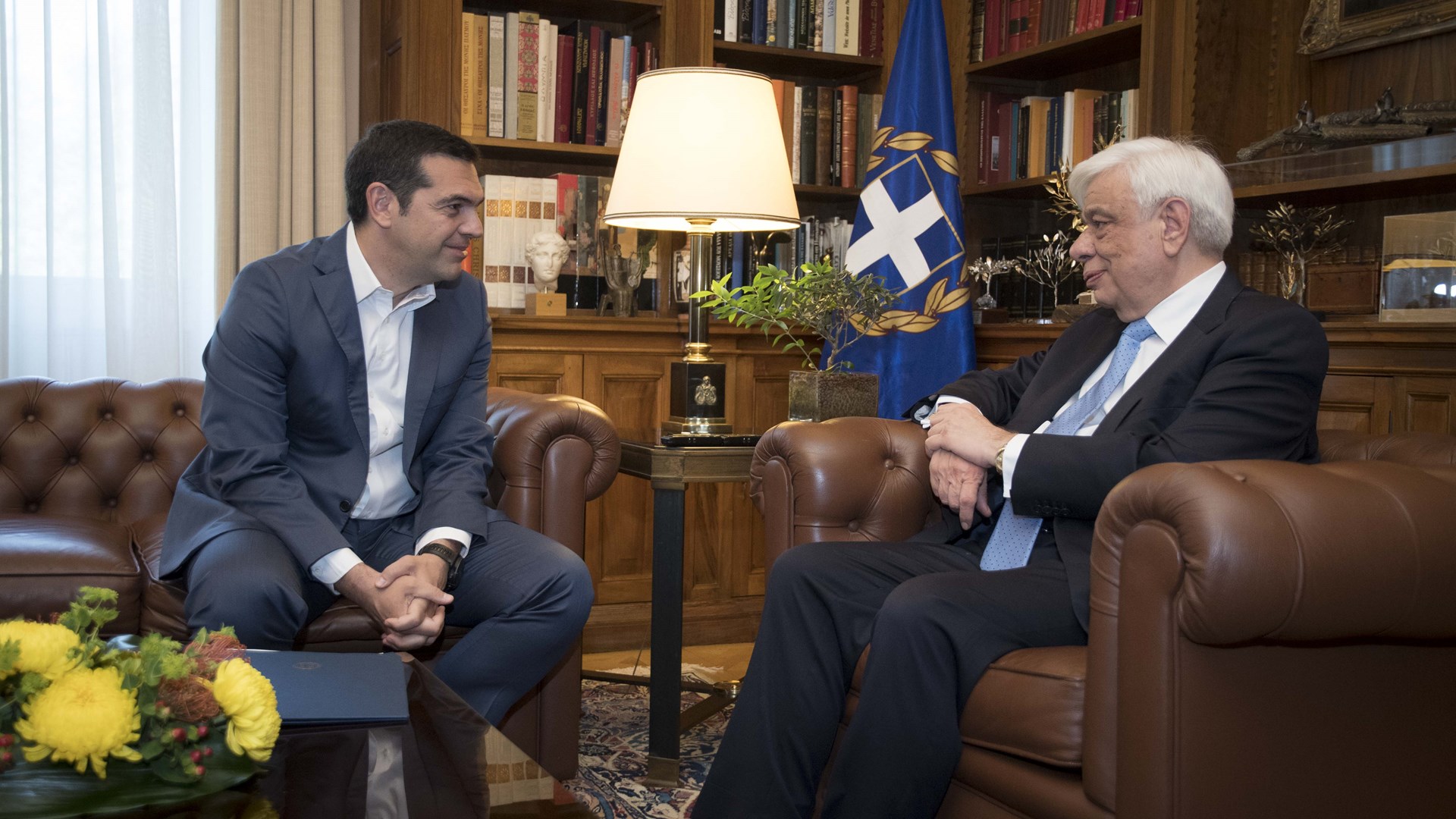 Τσίπρας για Σκοπιανό: Είναι αναγκαία η μέγιστη δυνατή συνεννόηση και συναίνεση για να μπορέσουν οι όποιες λύσεις να αντέξουν στον χρόνο- ΒΙΝΤΕΟ