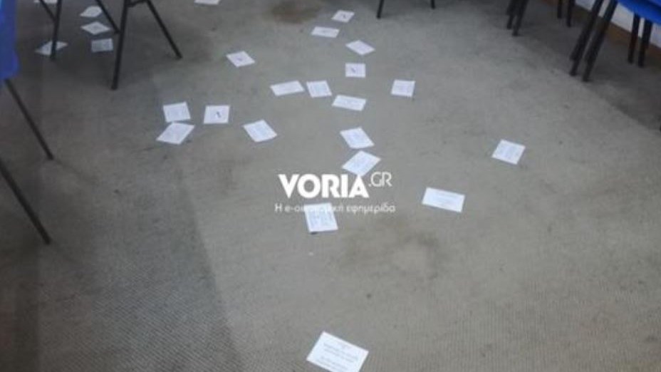 Eισβολή αντιεξουσιαστών σε ομιλία του Φάμελλου στο Πανεπιστήμιο Μακεδονίας  – ΦΩΤΟ