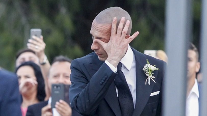 Και οι σκληροί κλαίνε – O Tσιρίλο «λύγισε» την ώρα του γάμου του – ΦΩΤΟ – ΒΙΝΤΕΟ