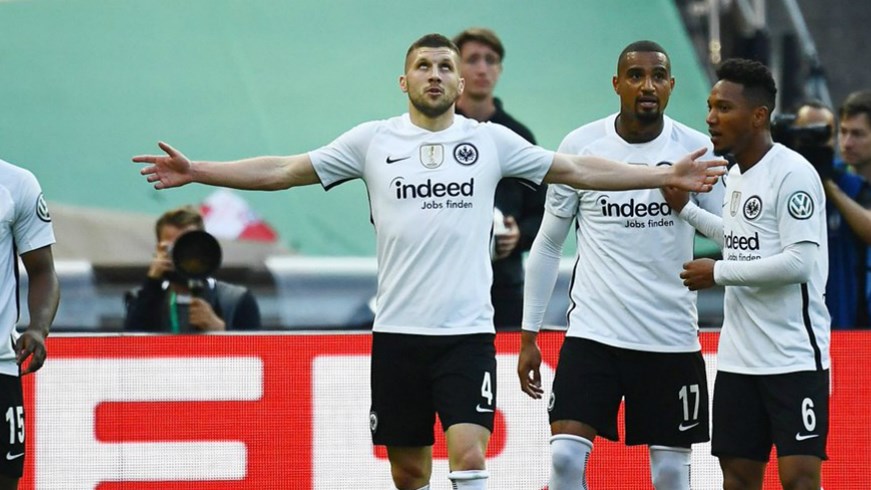 Κυπελλούχος μετά από 30 χρόνια η Άιντραχτ – Νίκησε με 3-1 την Μπάγερν