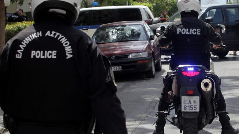 Νεκρός σε παραλία της Πάτρας βρέθηκε ένας νεαρός άνδρας