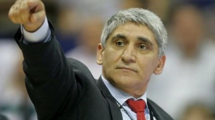 Ύμνοι Γιαννάκη για Σλούκα στον Realfm 97,8