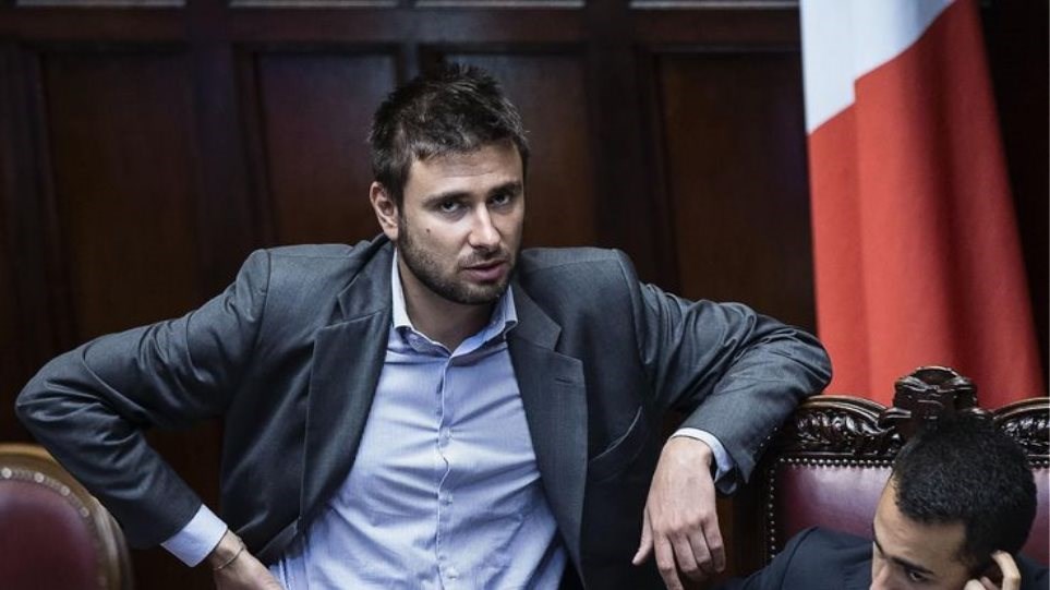 Στέλεχος Πέντε Αστέρων:  «Ο νέος πρωθυπουργός θα είναι πρόσωπο που προέρχεται από τον χώρο της πολιτικής»