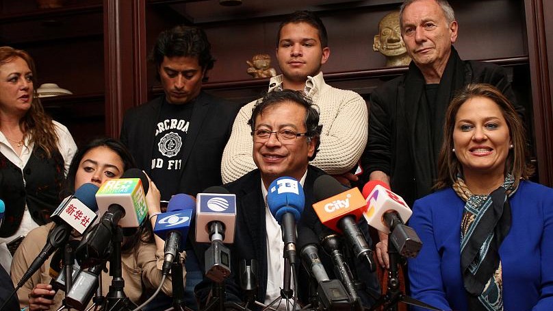 Κολομβία: Ο Γκουστάβο Πέτρο καταγγέλλει ότι το λογισμικό για την καταμέτρηση των ψήφων έχει αλλοιωθεί