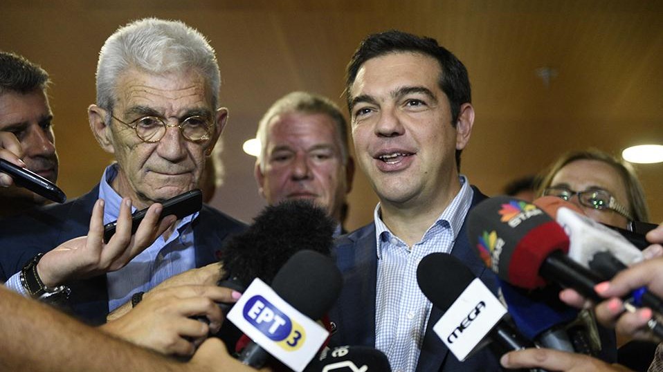 Τηλεφωνική επικοινωνία Τσίπρα-Μπουτάρη: “Στημένη” επίθεση κατήγγειλε ο δήμαρχος – Τι του είπε ο Πρωθυπουργός