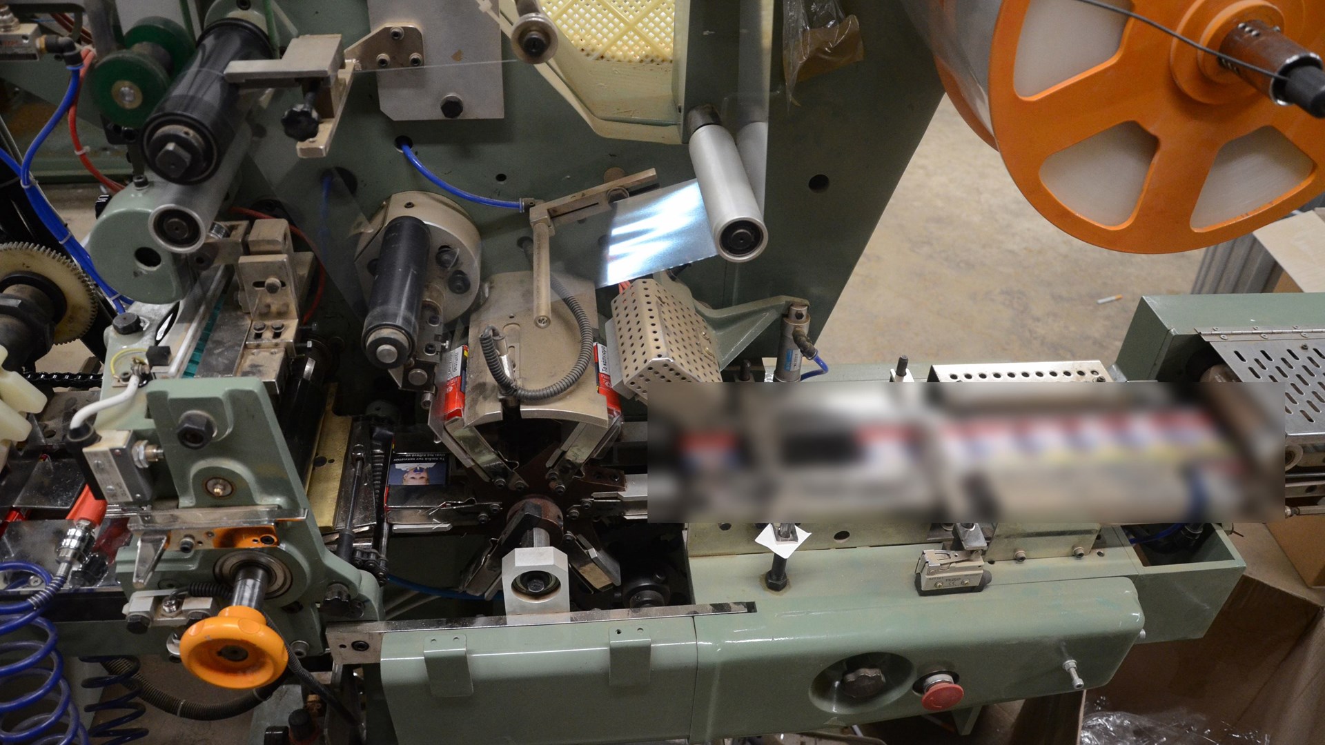 Περισσότερα από 100 εκατ. ευρώ τα κέρδη της σπείρας με τα λαθραία τσιγάρα – ΦΩΤΟ – ΒΙΝΤΕΟ