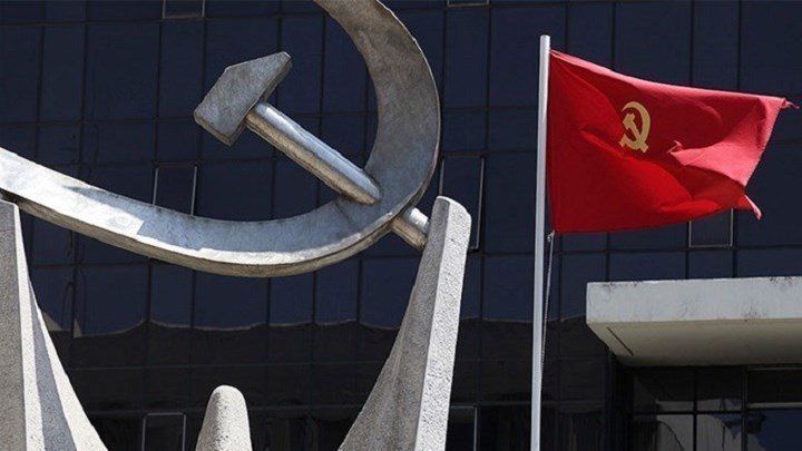 ΚΚΕ: Η “μεταμνημονιακή εποχή” για το λαό περιλαμβάνει ό,τι ακριβώς και η μνημονιακή