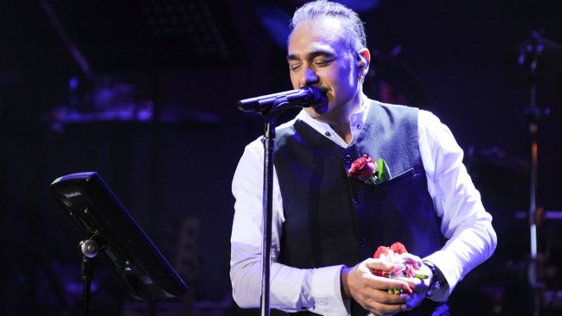 Αλβανοί καλλιτέχνες αποκαλούν “φασίστα” τον Νότη Σφακιανάκη- ΒΙΝΤΕΟ