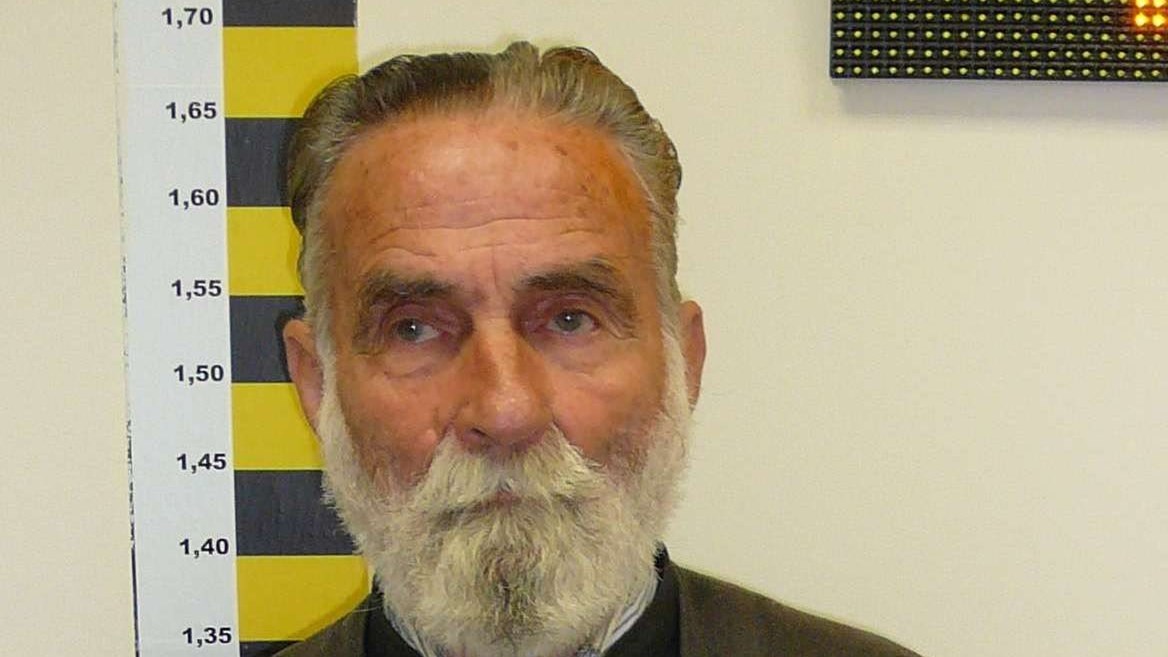 ΕΛ.ΑΣ.: Αυτός είναι ο 80χρονος “ιερέας” που κατηγορείται για ασέλγεια σε 11χρονη στον Βόλο