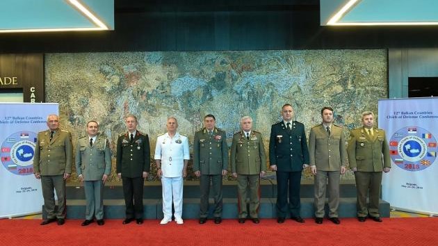 Τον “χαβά” τους οι Τούρκοι: Δεκάδες παραβιάσεις και μία εικονική αερομαχία στο Αιγαίο την ώρα της συνάντησης Αποστολάκη-Ακάρ