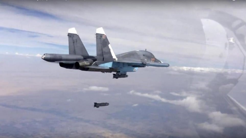 Αεροσκάφη του διεθνούς συνασπισμού υπό τις ΗΠΑ έπληξαν θέσεις του συριακού στρατού