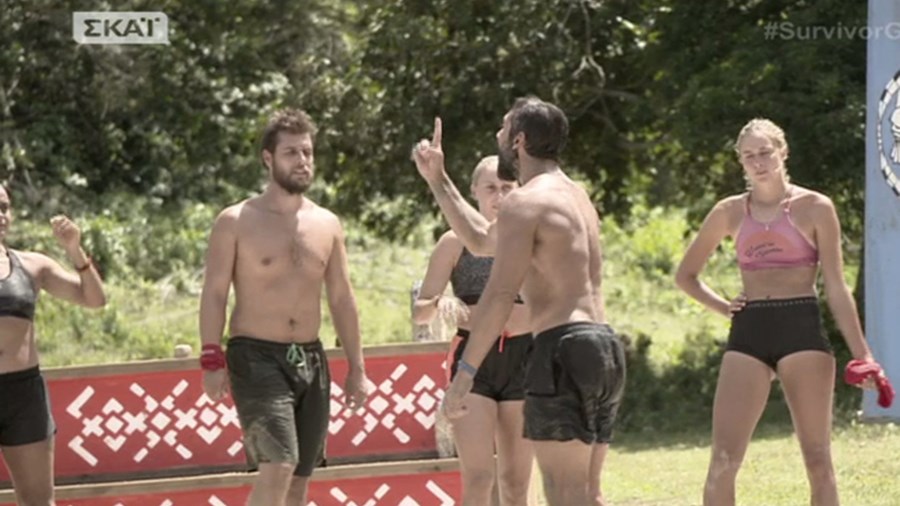 Survivor: Η χειρονομία του Πάνου στην Κατερίνα Δαλάκα που προκάλεσε αντιδράσεις – ΒΙΝΤΕΟ