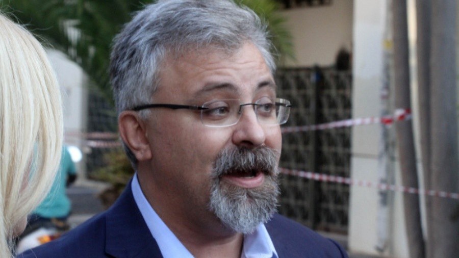 Την ενοχή του άλλοτε επικεφαλής της «Αλληλεγγύης» Δημήτρη Φουρλεμάδη για υπεξαίρεση χρημάτων πρότεινε η εισαγγελέας